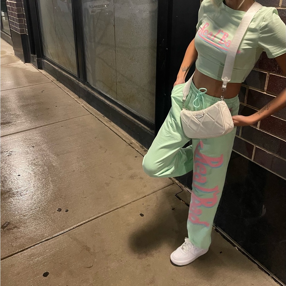 Meet your Posher, Faith